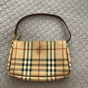Burberry purse- used twice!